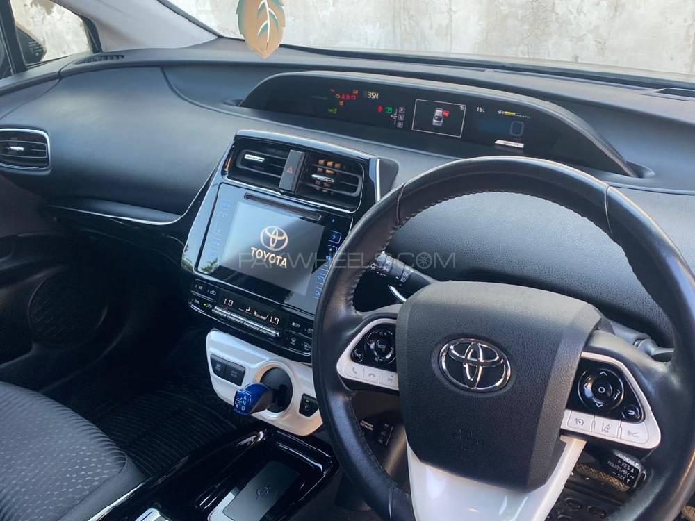 Toyota Prius 2018 for Sale in Attock Toyota Prius 2018 for Sale in Attock Image-14