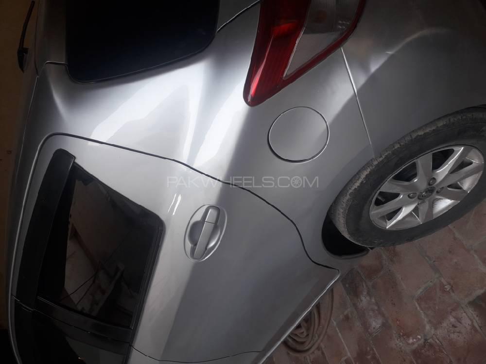 Toyota Vitz 2011 for Sale in Bannu Toyota Vitz 2011 for Sale in Bannu Image-5