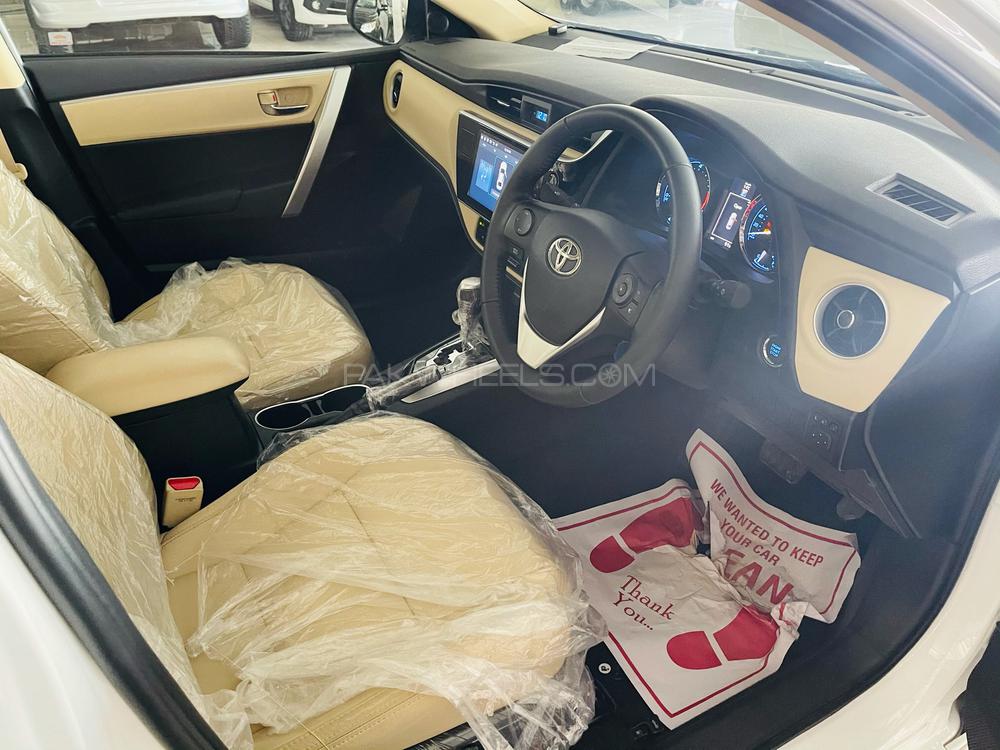 Toyota Corolla 2020 for Sale in Peshawar Toyota Corolla 2020 for Sale in Peshawar Image-6