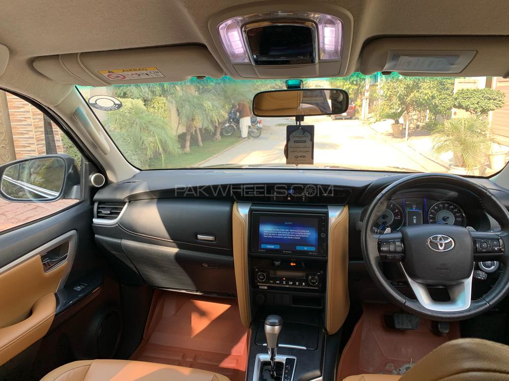 Toyota Fortuner 2019 for Sale in Sialkot Toyota Fortuner 2019 for Sale in Sialkot Image-8