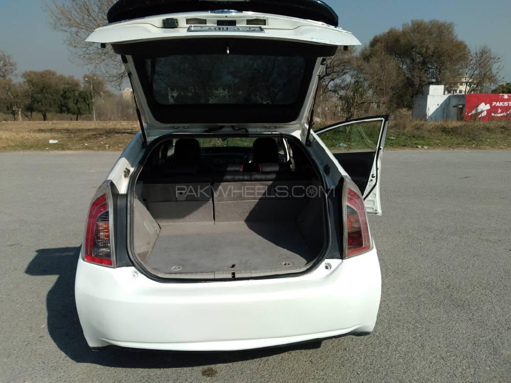 Toyota Prius 2012 for Sale in Islamabad Toyota Prius 2012 for Sale in Islamabad Image-8