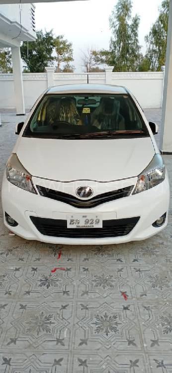Toyota Vitz 2012 for Sale in Mandi bahauddin Image-1