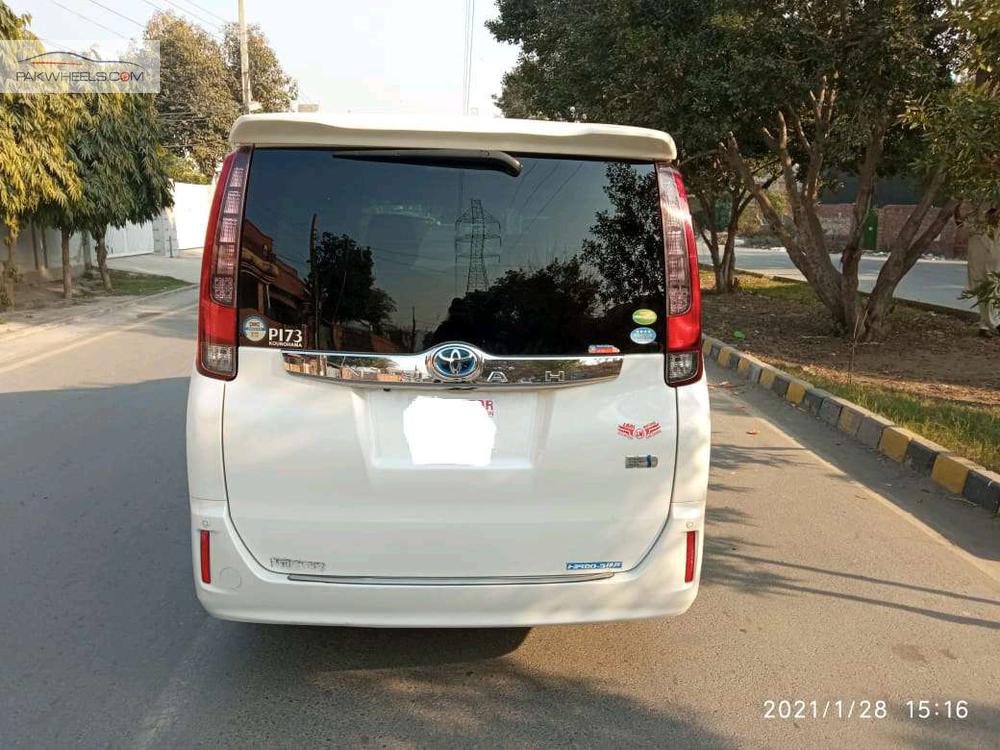 Toyota Noah 2014 for Sale in Lahore Toyota Noah 2014 for Sale in Lahore Image-6