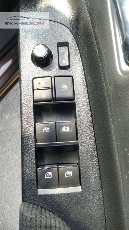 Toyota Sienta 2017 for Sale in Lahore Toyota Sienta 2017 for Sale in Lahore Image-6