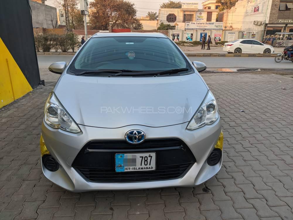 Toyota Aqua 2015 for Sale in Gujrat Image-1