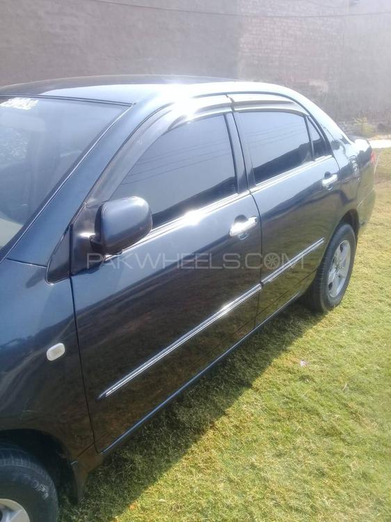 Toyota Corolla - 2004  Toyota Corolla - 2004  Image-4