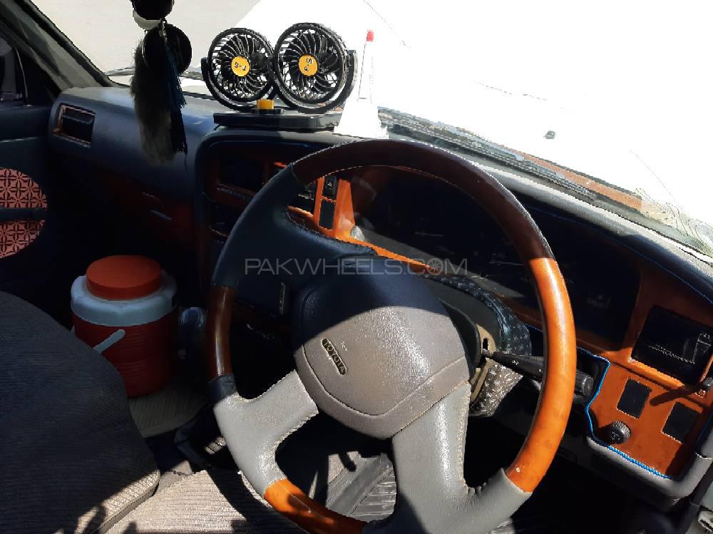 Toyota Pickup 1990 for Sale in Peshawar Toyota Pickup 1990 for Sale in Peshawar Image-7