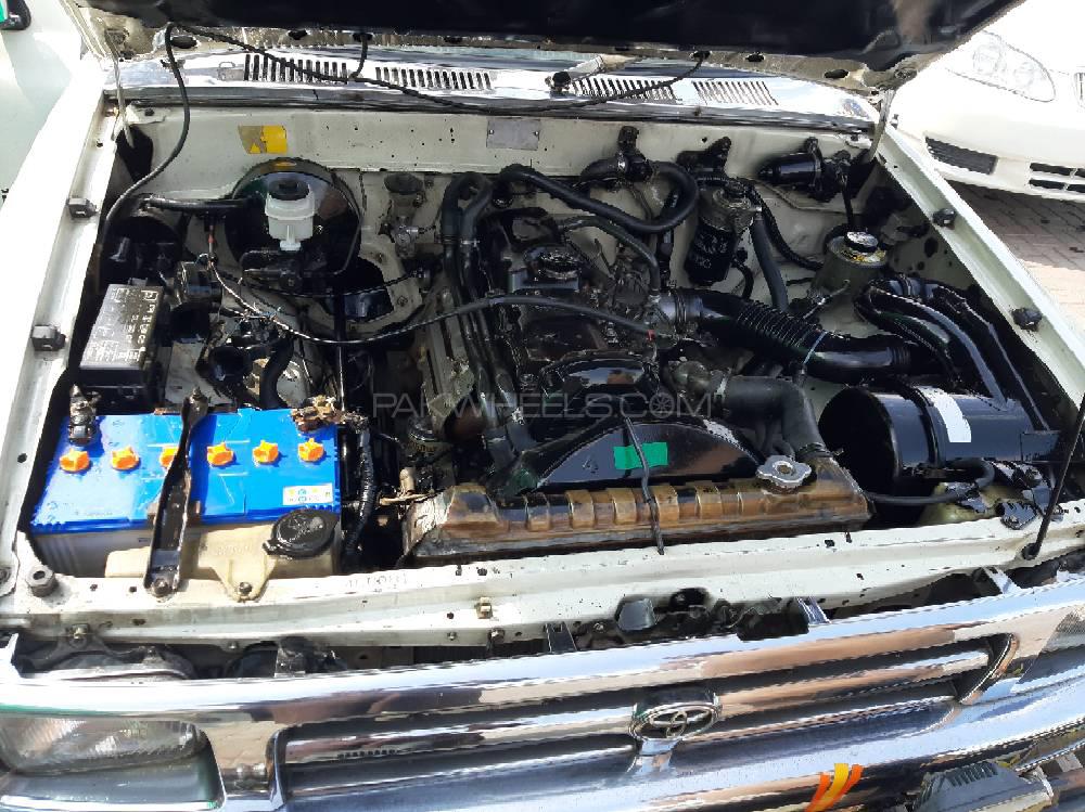Toyota Pickup 1990 for Sale in Peshawar Toyota Pickup 1990 for Sale in Peshawar Image-11