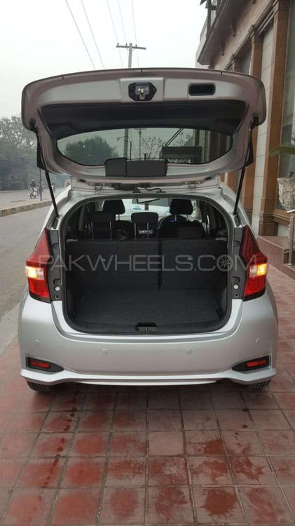 Nissan Note 2017 for Sale in Lahore Nissan Note 2017 for Sale in Lahore Image-8