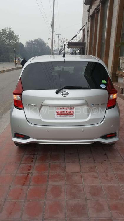 Nissan Note 2017 for Sale in Lahore Nissan Note 2017 for Sale in Lahore Image-10