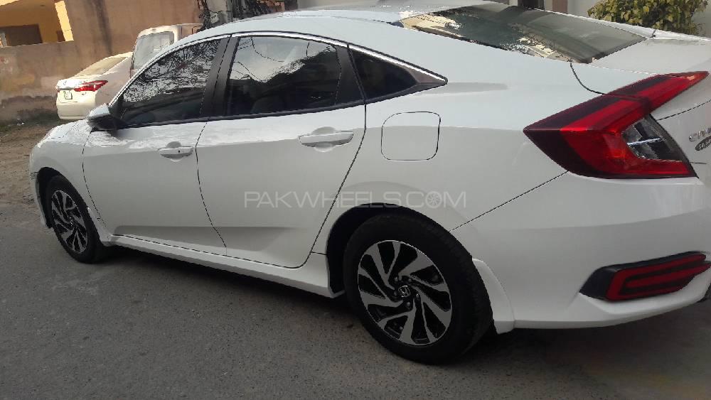 Honda Civic 2018 for Sale in Lahore Honda Civic 2018 for Sale in Lahore Image-9
