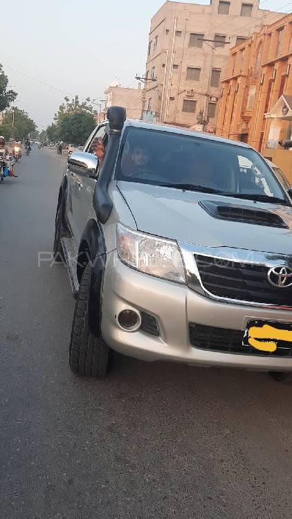Toyota Hilux 2013 for Sale in Bahawalpur Image-1