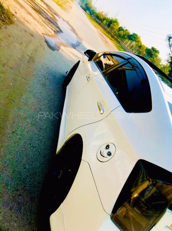 Toyota Prius 2010 for Sale in Peshawar Image-1