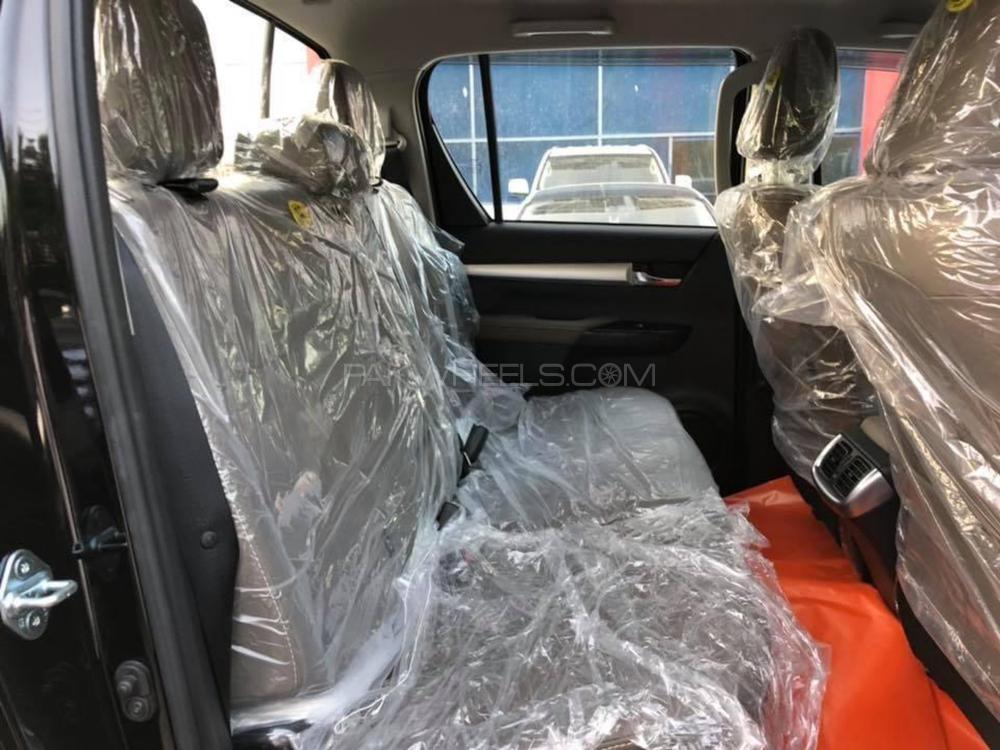 Toyota Hilux 2021 for Sale in Karachi Toyota Hilux 2021 for Sale in Karachi Image-9