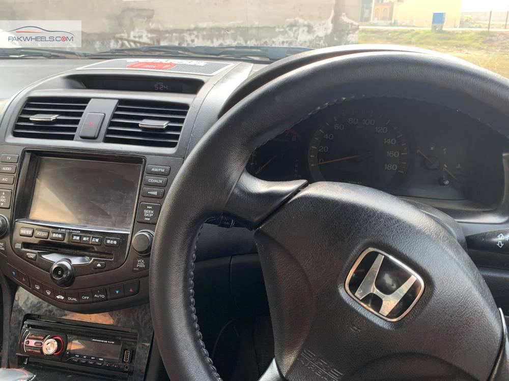 Honda Accord 2002 for Sale in Lahore Honda Accord 2002 for Sale in Lahore Image-11