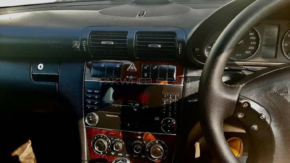 Mercedes Benz C Class 2005 for Sale in Islamabad Mercedes Benz C Class 2005 for Sale in Islamabad Image-8