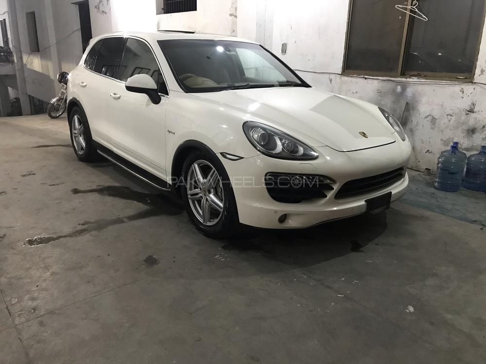 پورشے کائین 2011 for Sale in لاہور Image-1