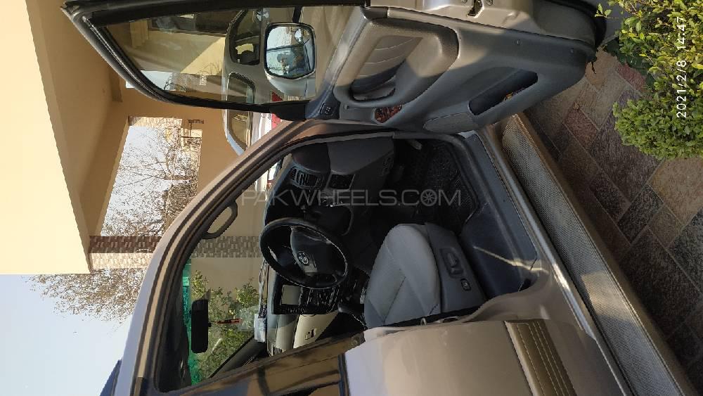 Toyota Land Cruiser 2001 for Sale in Gujrat Toyota Land Cruiser 2001 for Sale in Gujrat Image-13