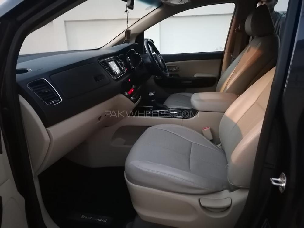 کِیا کارنیول 2019 for Sale in کراچی کِیا کارنیول 2019 for Sale in کراچی Image-9