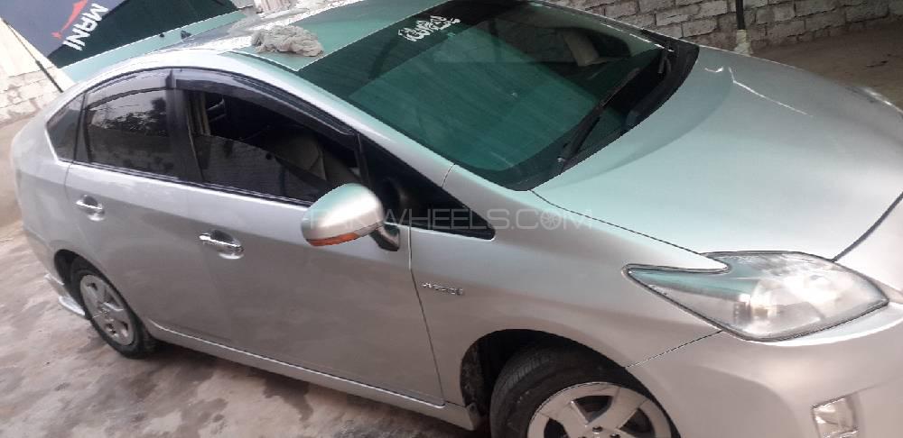 Toyota Prius 2010 for Sale in Peshawar Toyota Prius 2010 for Sale in Peshawar Image-2