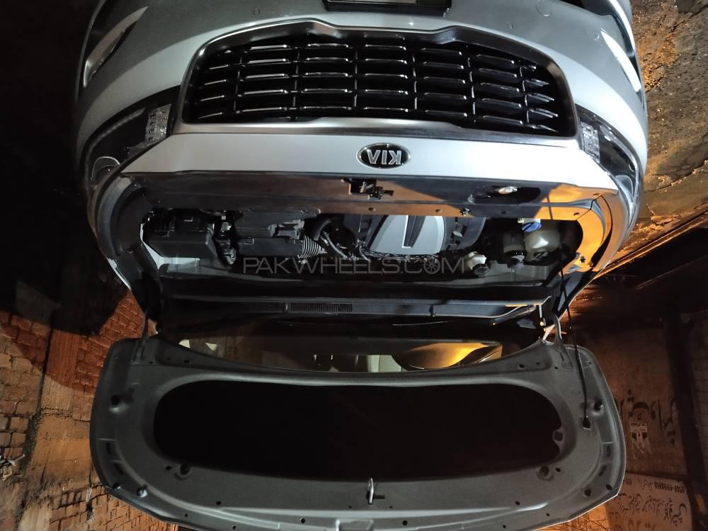 KIA Carnival 2018 for Sale in Lahore KIA Carnival 2018 for Sale in Lahore Image-18