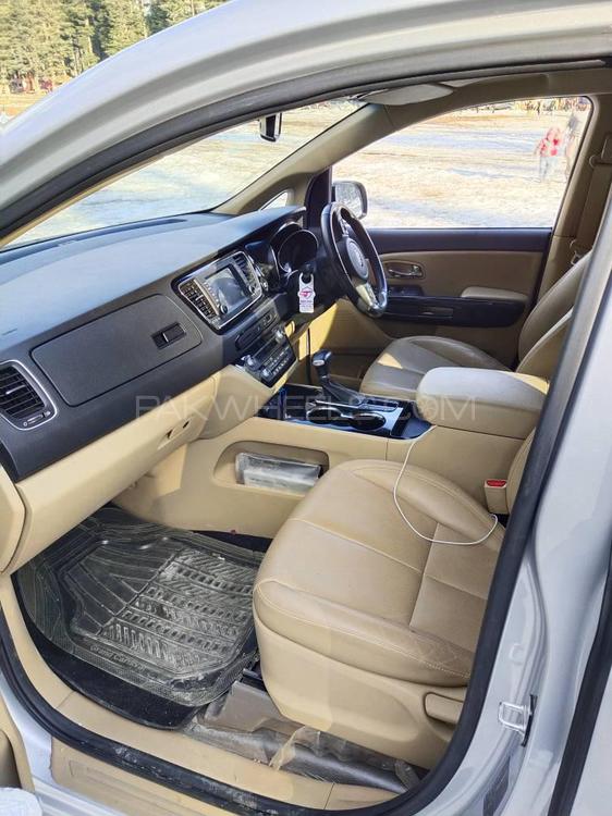 KIA Carnival 2018 for Sale in Lahore KIA Carnival 2018 for Sale in Lahore Image-11