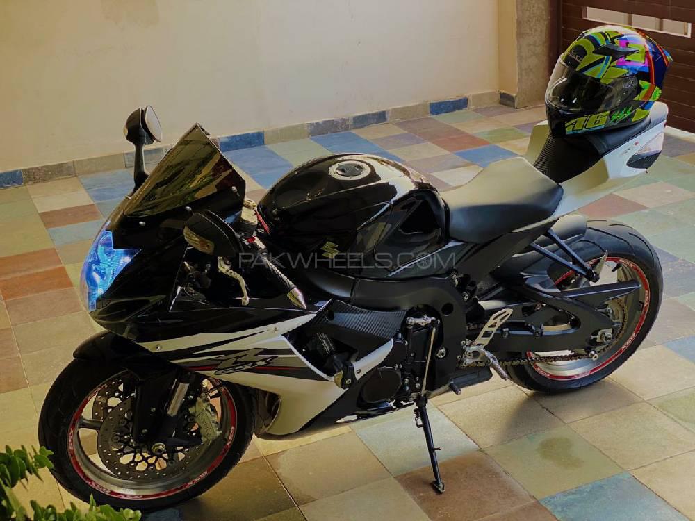 سوزوکی GSX-R600 2013 for Sale سوزوکی GSX-R600 2013 for Sale Image-4
