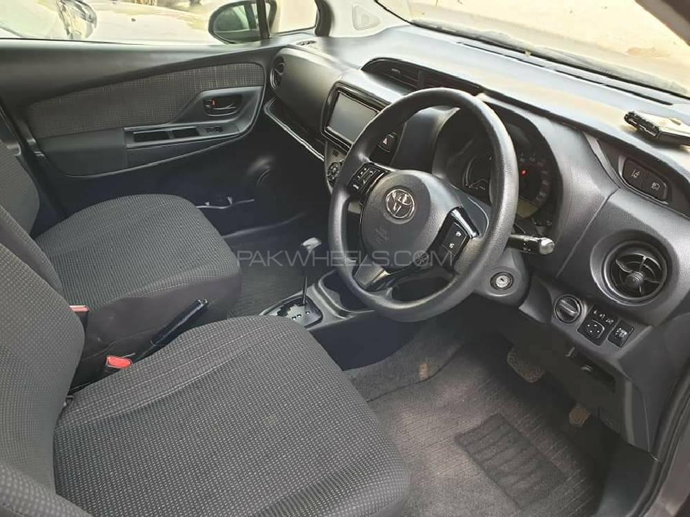 Toyota Vitz 2017 for Sale in Hassan abdal Toyota Vitz 2017 for Sale in Hassan abdal Image-5