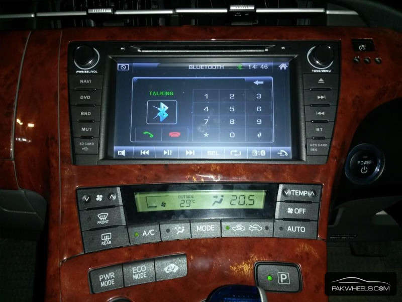 Prius 1.8 orignal fitting navigation Image-1