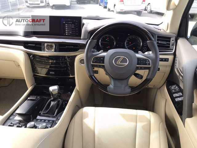 Lexus LX Series 2016 for Sale in Karachi Lexus LX Series 2016 for Sale in Karachi Image-4