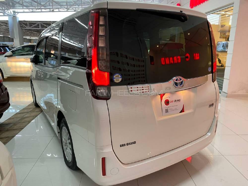 ٹویوٹا نوح 2015 for Sale in پشاور ٹویوٹا نوح 2015 for Sale in پشاور Image-8