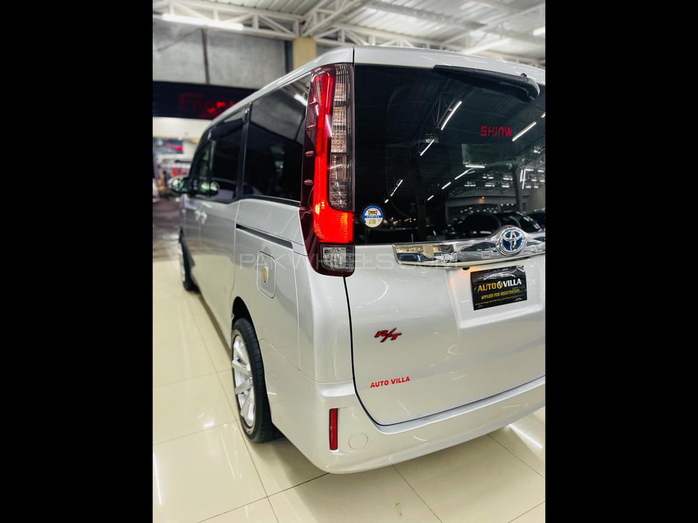 ٹویوٹا نوح 2014 for Sale in پشاور ٹویوٹا نوح 2014 for Sale in پشاور Image-9