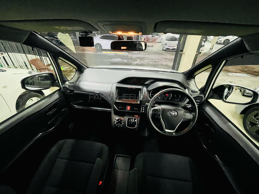 ٹویوٹا نوح 2014 for Sale in پشاور ٹویوٹا نوح 2014 for Sale in پشاور Image-15