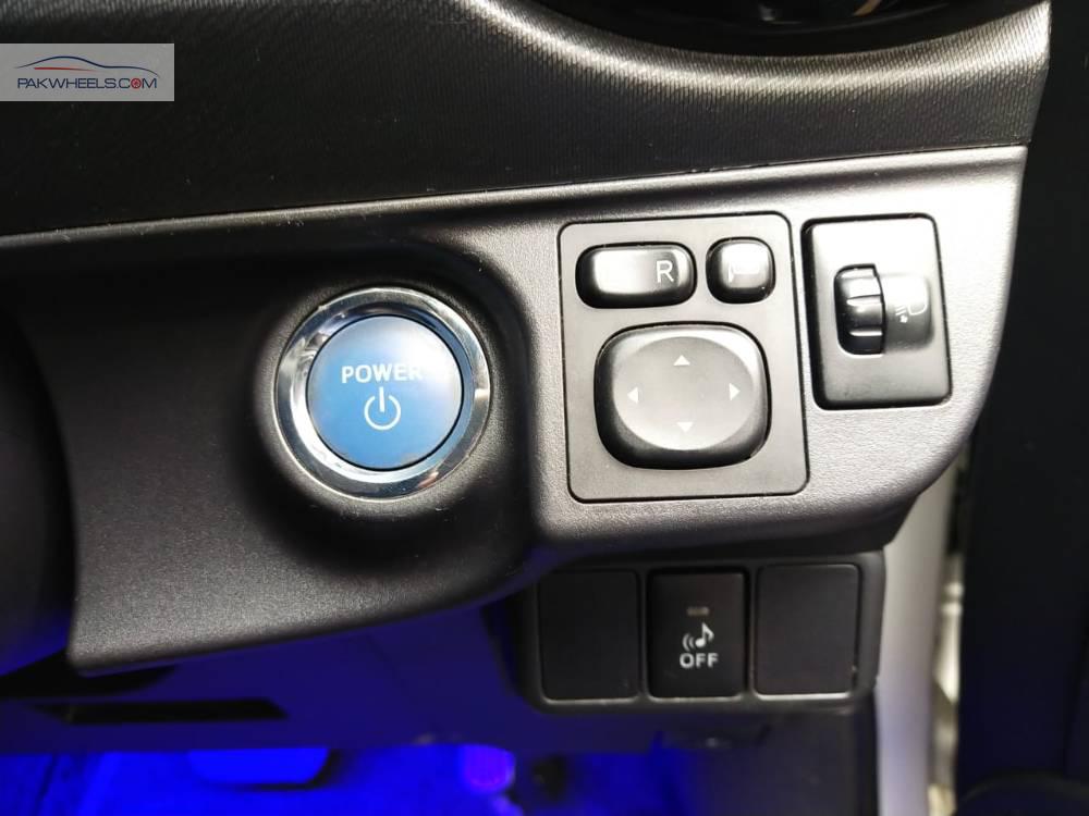 ٹویوٹا اکوا 2015 for Sale in لاہور ٹویوٹا اکوا 2015 for Sale in لاہور Image-12