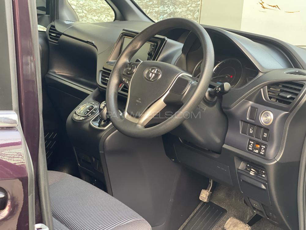 Toyota Noah 2015 for Sale in Lahore Toyota Noah 2015 for Sale in Lahore Image-7