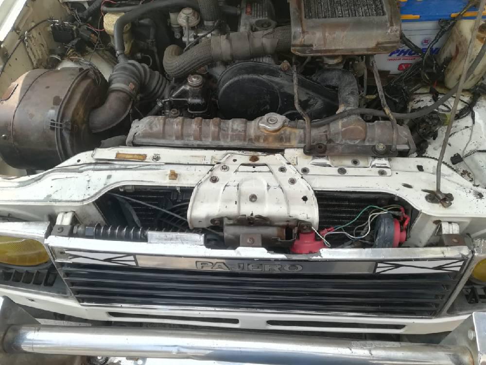 Mitsubishi Pajero Mini 1985 for Sale in Lahore Mitsubishi Pajero Mini 1985 for Sale in Lahore Image-6