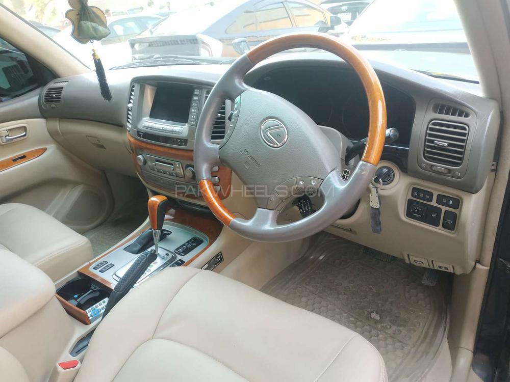 Toyota Land Cruiser 2004 for Sale in Islamabad Toyota Land Cruiser 2004 for Sale in Islamabad Image-3
