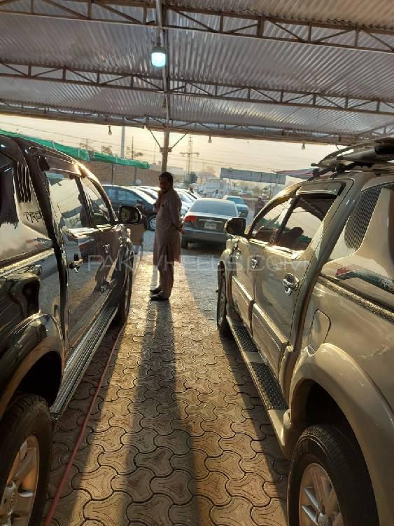 ٹویوٹا ہائیلکس 2013 for Sale in پشاور ٹویوٹا ہائیلکس 2013 for Sale in پشاور Image-3