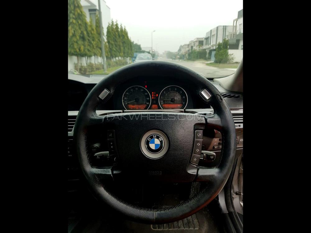 BMW 7 Series 2004 for Sale in Lahore BMW 7 Series 2004 for Sale in Lahore Image-13
