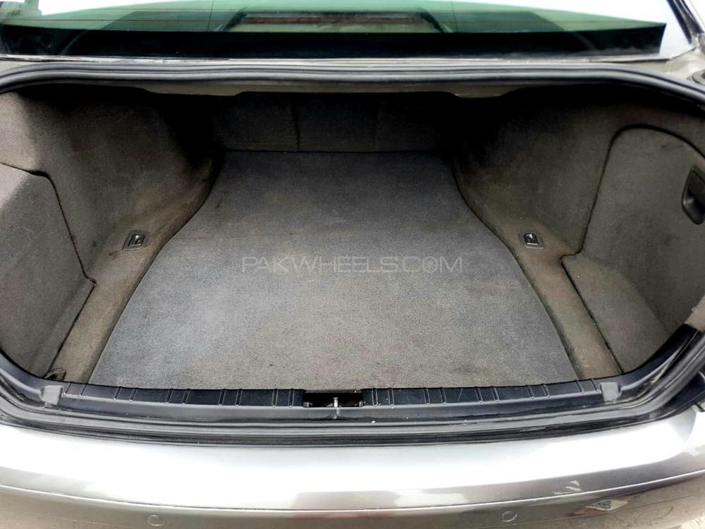 BMW 7 Series 2004 for Sale in Lahore BMW 7 Series 2004 for Sale in Lahore Image-19
