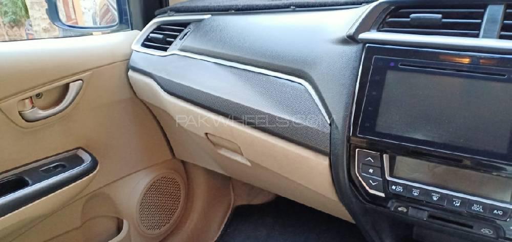 Honda BR-V 2017 for Sale in Rawalpindi Honda BR-V 2017 for Sale in Rawalpindi Image-9
