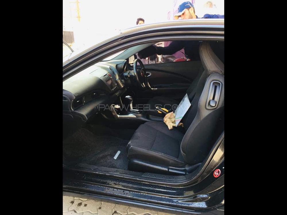 Honda CR-Z 2012 for Sale in Rawalpindi Honda CR-Z 2012 for Sale in Rawalpindi Image-11