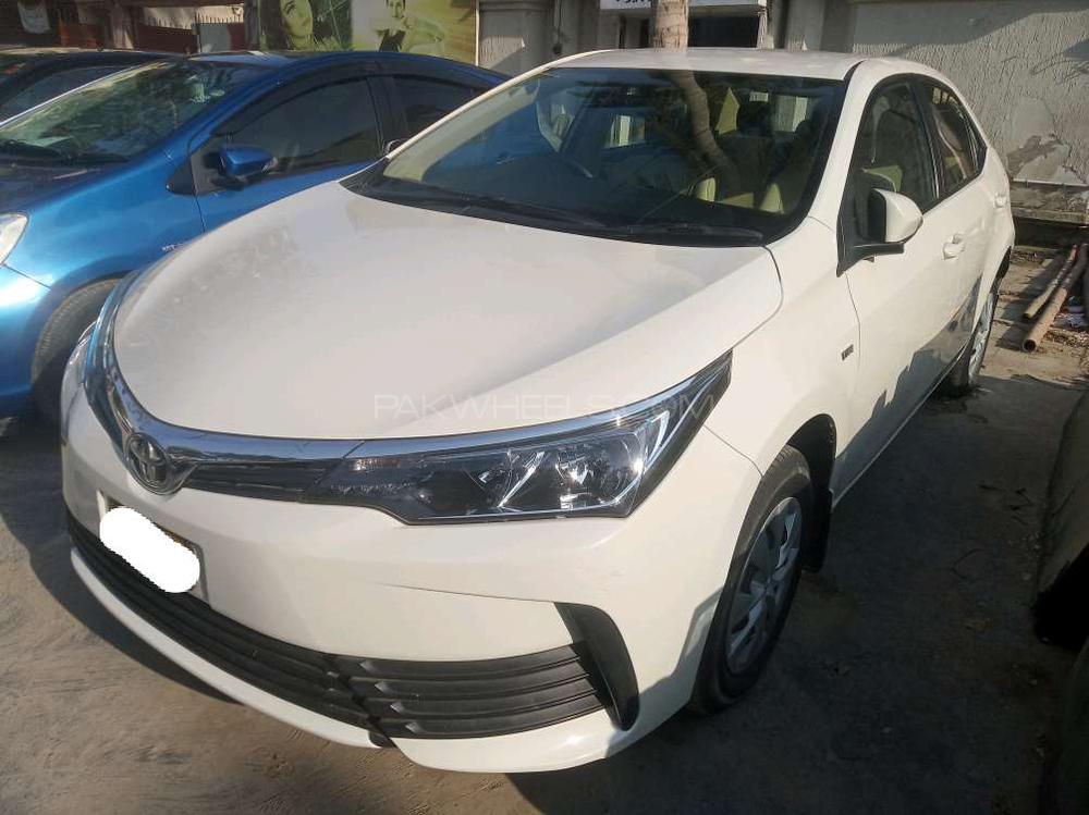 Toyota Corolla 2018 for Sale in Karachi Image-1