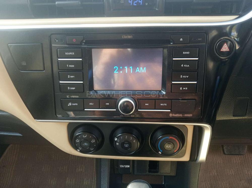 Toyota Corolla 2018 for Sale in Karachi Toyota Corolla 2018 for Sale in Karachi Image-6
