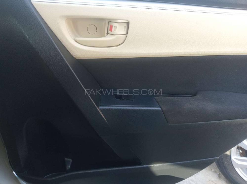 Toyota Corolla 2018 for Sale in Karachi Toyota Corolla 2018 for Sale in Karachi Image-13