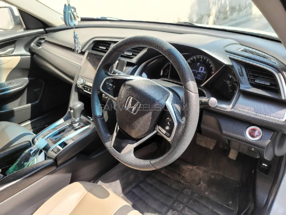 Honda Civic 2018 for Sale in Sahiwal Honda Civic 2018 for Sale in Sahiwal Image-12