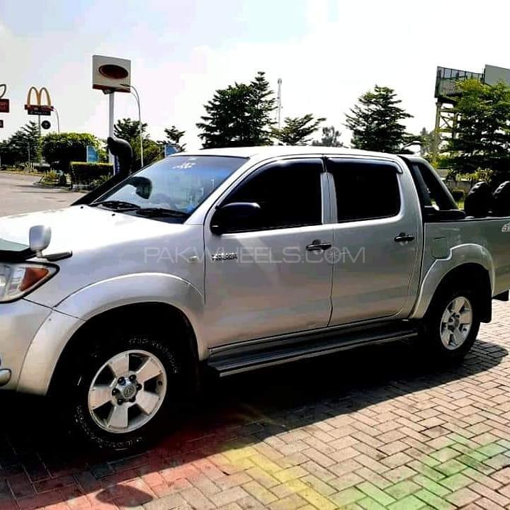 Toyota Hilux 2007 for Sale in Chakwal Toyota Hilux 2007 for Sale in Chakwal Image-3