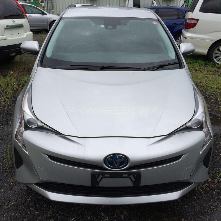 Toyota Prius 2017 for Sale in Hyderabad Image-1