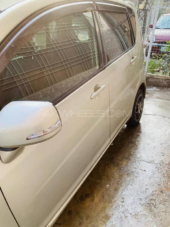 ڈائیہاتسو موو 2007 for Sale in لاہور ڈائیہاتسو موو 2007 for Sale in لاہور Image-16