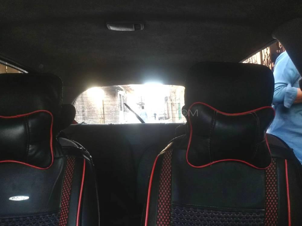 Toyota Vitz 2001 for Sale in Peshawar Toyota Vitz 2001 for Sale in Peshawar Image-6